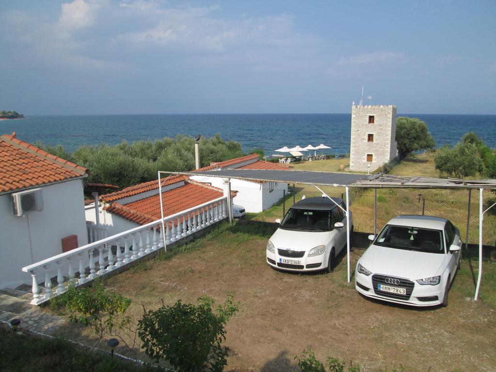 Bio House Apartment Chrani Luaran gambar
